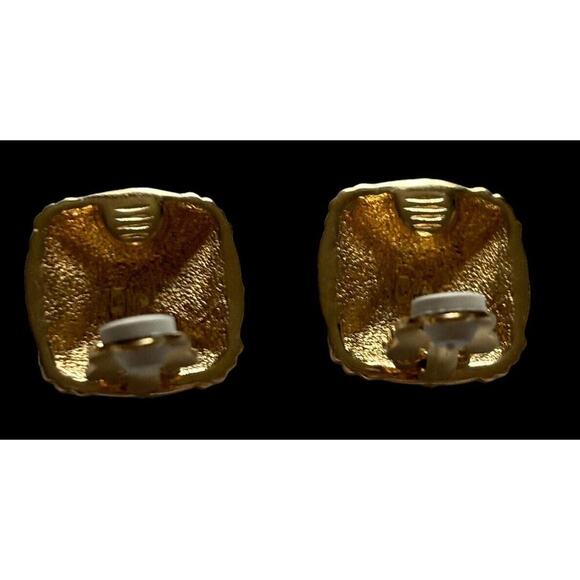 A. C. Signed Blue Clear Crystal Square Gold tone Clip on Earrings vintage 1980s - Picture 10 of 11